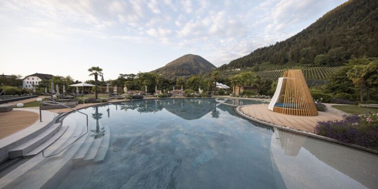 UNVERGLEICHLICHE ERHOLUNG: „BERG UND SEE“ VEREINT ZWEI EXKLUSIVE WOHLFÜHLORTE