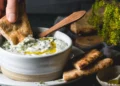 Tzatziki selber machen – originales griechisches Rezept einfach erklärt