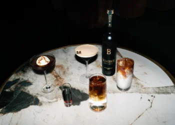 Belvedere Dirty Brew: Neue Kaffee Spirituose trifft auf Vodka